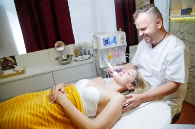 Gesichtsbehandlung von Marco Hörder